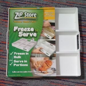 White Freeze N Serve Tray